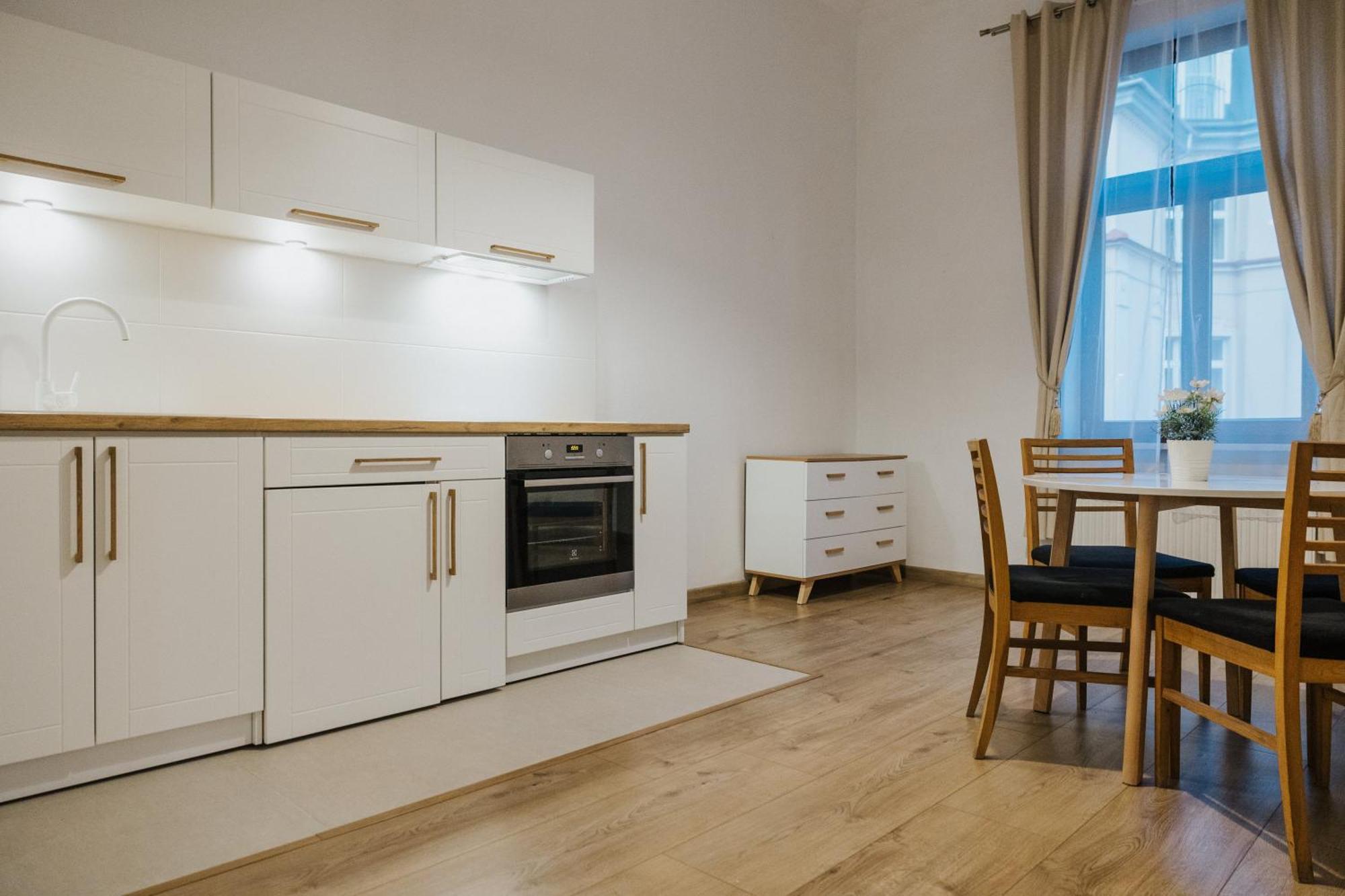 Atticus Apartments Krakow Bagian luar foto