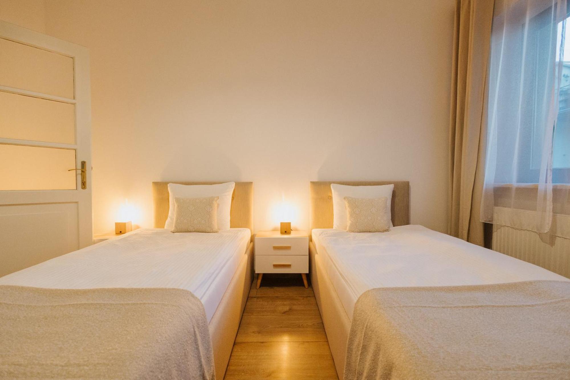 Atticus Apartments Krakow Bagian luar foto