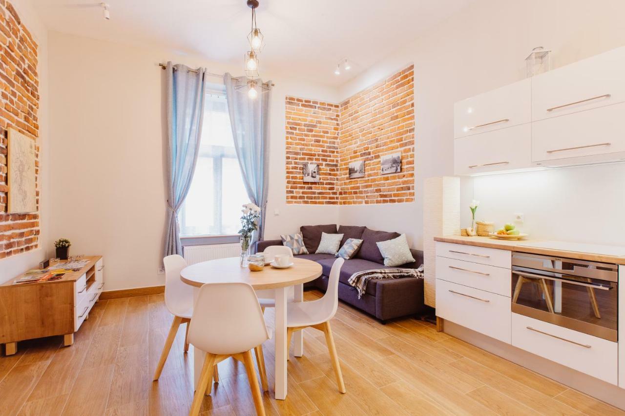 Atticus Apartments Krakow Bagian luar foto