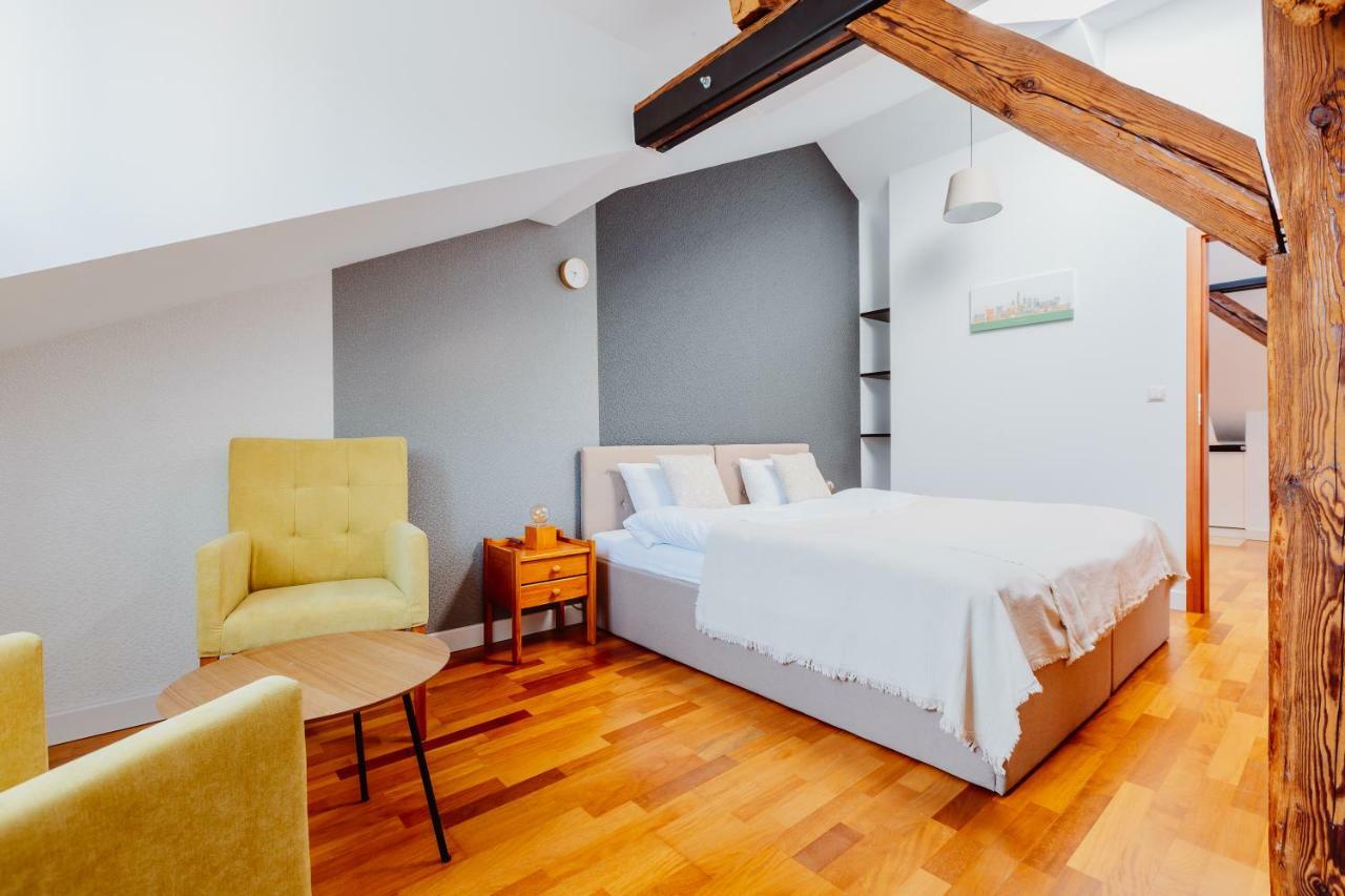 Atticus Apartments Krakow Bagian luar foto