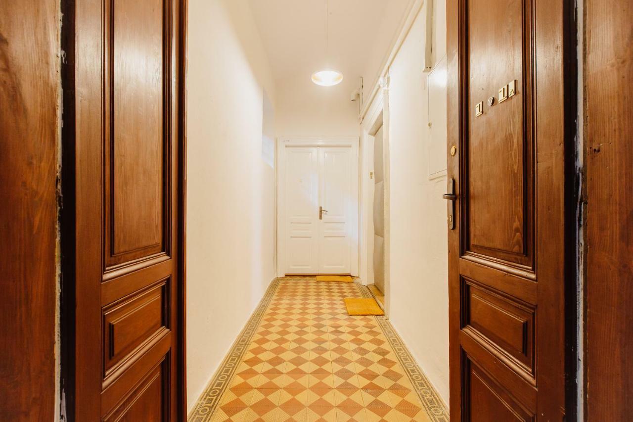 Atticus Apartments Krakow Bagian luar foto