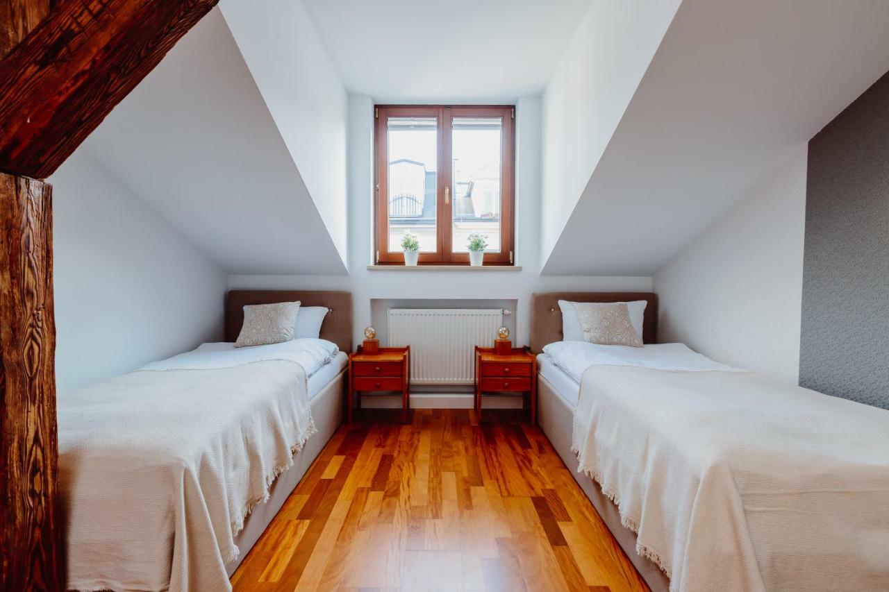 Atticus Apartments Krakow Bagian luar foto