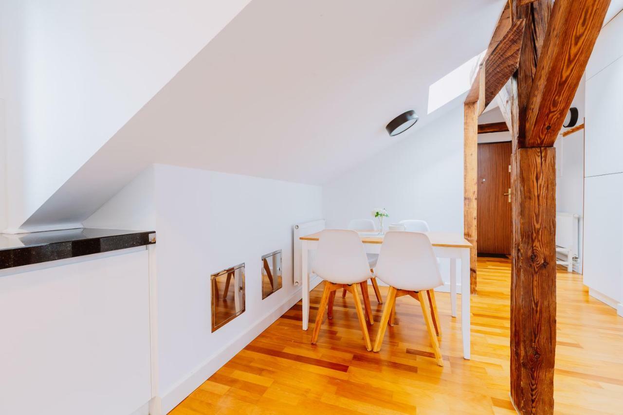 Atticus Apartments Krakow Bagian luar foto